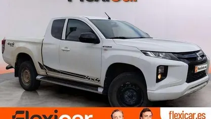 Usado Mitsubishi L200 150 CV (110 kW) 2020 Blanco Pickup/Camioneta