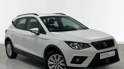Begagnad Seat Arona Style 110 HK (80 kW) 2021 Vit SUV