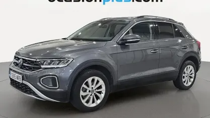 Usado VW T-Roc Life 116 CV (85 kW) 2024 Gris SUV