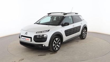 Używany Citroën C4 Feel 82 KM (60 kW) 2017 Biały SUV