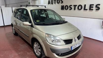 Usado Renault Grand Scénic II Privilege 130 CV (95 kW) 2007 Beige Monovolumen