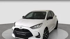 Blanco Usado 2021 Toyota Yaris Hybrid Style Monovolumen | 16.900 € (Precio justo)