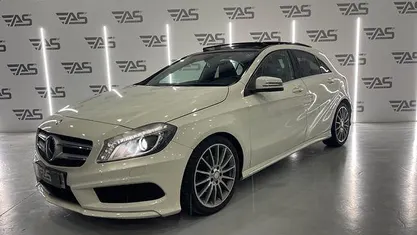 Usado Mercedes A180 Urban 109 CV (80 kW) 2012 Berlina