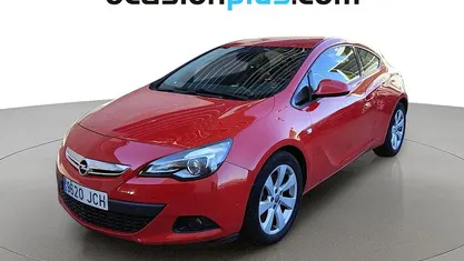 Usado Opel Astra Selective 136 CV (100 kW) 2015 Rojo Utilitario