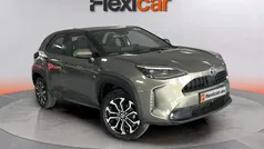 Marrón Usado 2024 Toyota Yaris Hybrid Active | 23.470 € (Precio justo)