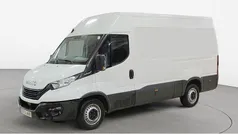 Blanco Usado 2023 Iveco Daily Berlina | 25.827 € (Super precio)