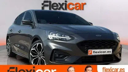 Usado Ford Focus ST-Line 125 CV (91 kW) 2019 Gris Utilitario