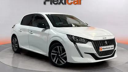 Usado Peugeot 208 Allure 101 CV (74 kW) 2023 Utilitario