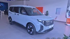 Gris Nuevo 2025 Ford Tourneo Trend Monovolumen | 28.900 € (Super precio)