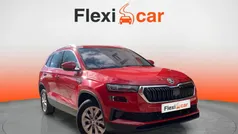 Rojo Usado 2023 Skoda Karoq Ambition SUV | 19.390 € (Super precio)