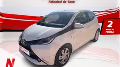 Usado 2016 Toyota Aygo X-play Utilitario | 10.271 € (Precio justo)