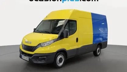 Usado Iveco Daily 156 CV (114 kW) 2021 Amarillo Familiar