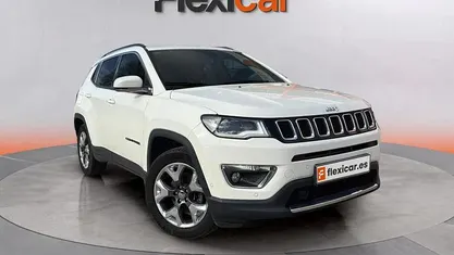 Usado Jeep Compass Limited 140 CV (102 kW) 2019 Blanco SUV