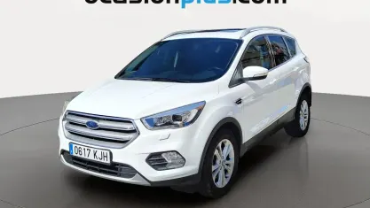 Usado Ford Kuga Titanium 120 CV (88 kW) 2018 Blanco SUV
