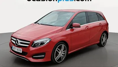 Usado Mercedes B200 AMG 136 CV (100 kW) 2018 Rojo Monovolumen