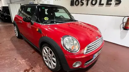 Käytetty Mini Cooper D 110 HP (80 kW) 2009 Punainen Viistoperä