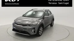 Gris / plata Usado 2023 Kia Stonic SUV | 15.400 € (Buen precio)