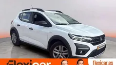 Blanco Usado 2022 Dacia Sandero Essentiel Utilitario | 12.590 € (Precio justo)