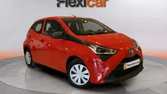 Usado 2021 Toyota Aygo X-play Utilitario | 9490 € (Buen precio)