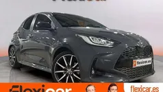 Usado 2025 Toyota Yaris Hybrid Sport Utilitario | 23.990 € (Precio justo)