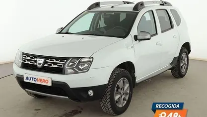 Usado Dacia Duster Lauréate 110 CV (80 kW) 2016 Blanco SUV