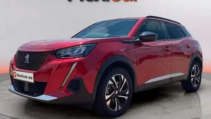 Begagnad Peugeot e-2008 Active 100 kW (136 HK) 2022 Röd SUV
