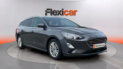 Usado Ford Focus Titanium 120 CV (88 kW) 2020 Gris Familiar