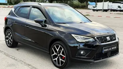 Usado Seat Arona Ecomotive 110 CV (80 kW) 2021 Negro SUV