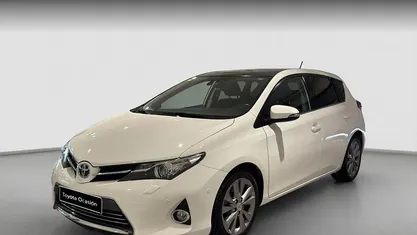 Usado Toyota Auris Skyview Edition 136 CV (100 kW) 2013