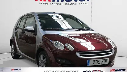 Usado Smart ForFour Passion 75 CV (55 kW) 2006 Rojo Utilitario