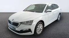 Blanco Usado 2023 Skoda Scala Ambition Utilitario | 17.990 € (Precio justo)