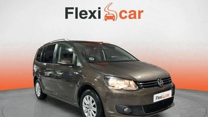 Usado VW Touran Business 105 CV (77 kW) 2015 Marrón Monovolumen