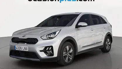 Käytetty Kia Niro 141 HP (103 kW) 2021 Harmaa Katumaasturi
