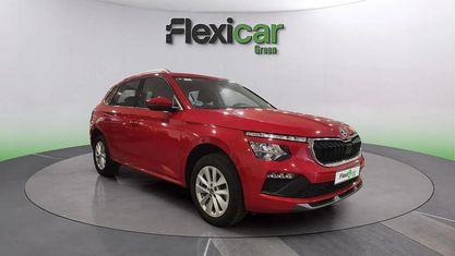 Usado Skoda Kamiq Selection 95 CV (69 kW) 2024 Rojo SUV