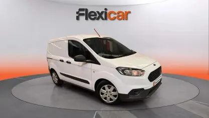 Käytetty Ford Transit 75 HP (55 kW) 2021 Sedan