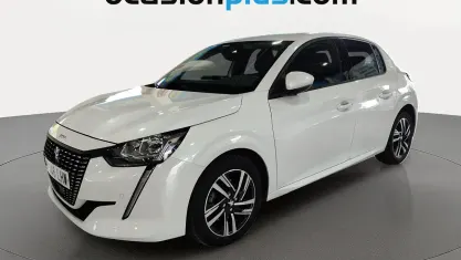 Usado Peugeot 208 Allure 100 CV (73 kW) 2020 Blanco Utilitario