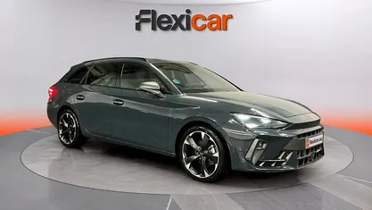 Usado Cupra Leon 150 CV (110 kW) 2025 Azul Familiar