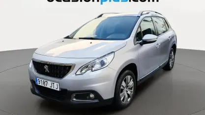 Usado Peugeot 2008 Active 110 CV (80 kW) 2016 Gris SUV