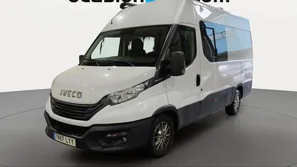 Usado 2022 Iveco Daily Monovolumen | 52.719 €