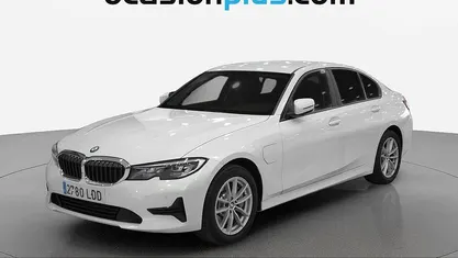 Blanco Usado 2019 BMW 330 Berlina | 24.446 € (Precio justo)