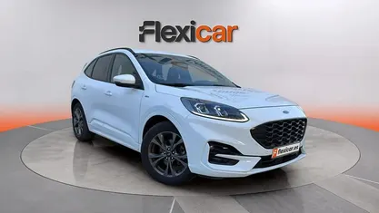 Usado Ford Kuga ST-Line 150 CV (110 kW) 2022 Blanco SUV