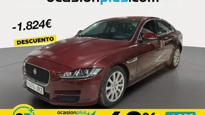 Usado Jaguar XE Pure 180 CV (132 kW) 2016 Rojo Berlina
