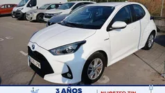 Usado 2021 Toyota Yaris Hybrid Business Edition Berlina | 14.750 € (Buen precio)