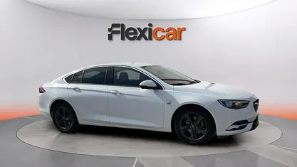 Usado Opel Insignia Innovation 136 CV (100 kW) 2020 Berlina