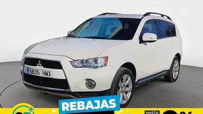 Blanco Usado 2012 Mitsubishi Outlander Motion SUV | 10.250 € (Precio justo)