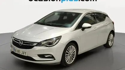 Usado Opel Astra Excellence 136 CV (100 kW) 2016 Gris plata Utilitario