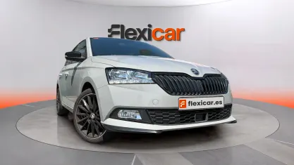 Usado Skoda Fabia Monte Carlo 110 CV (80 kW) 2021 Gris Utilitario