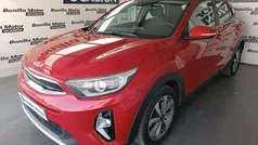 Rojo Usado 2022 Kia Stonic SUV | 17.400 € (Precio justo)