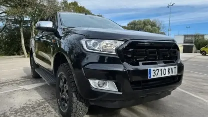 Usado Ford Ranger Limited 160 CV (117 kW) 2019 Negro Pickup/Camioneta
