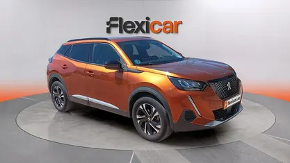 Begagnad Peugeot 2008 Active 100 HK (73 kW) 2022 Orange SUV